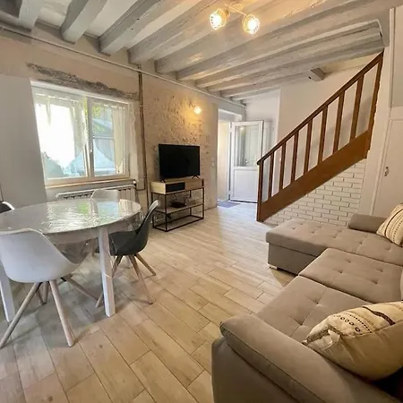 Maison Pontlevoy Extérieur photo