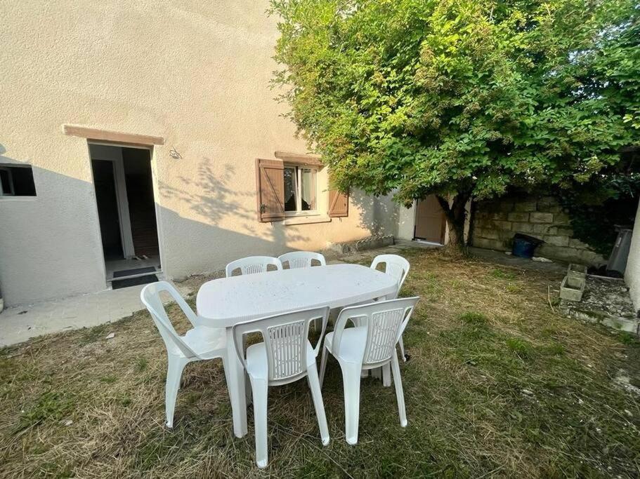 Maison *